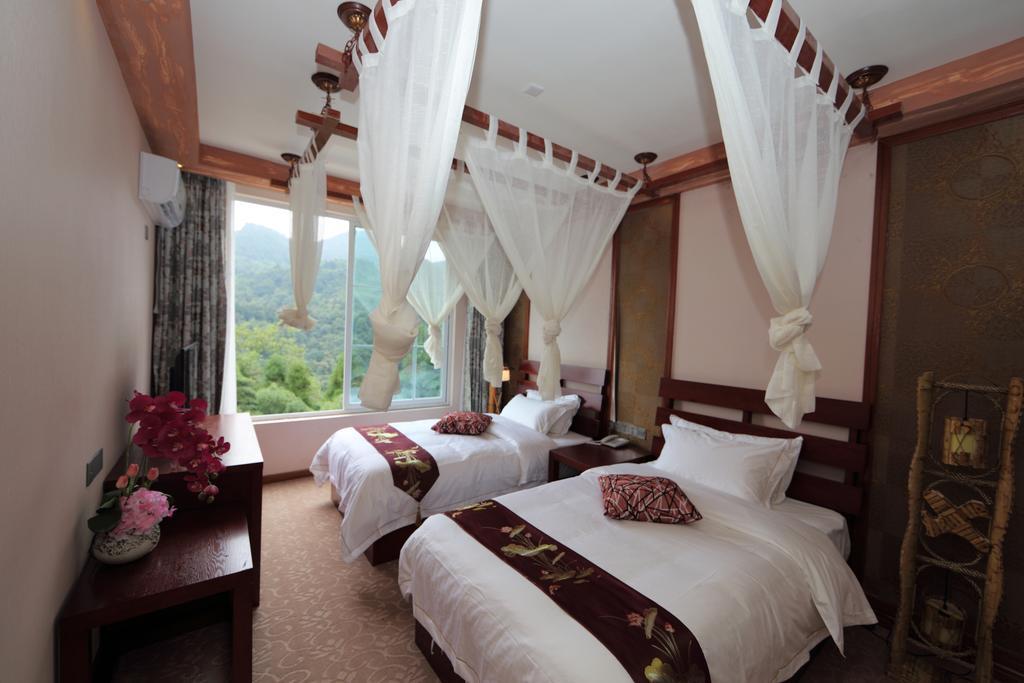 Panshan Tingquan Tuwo Holiday Resort Leshan Room photo