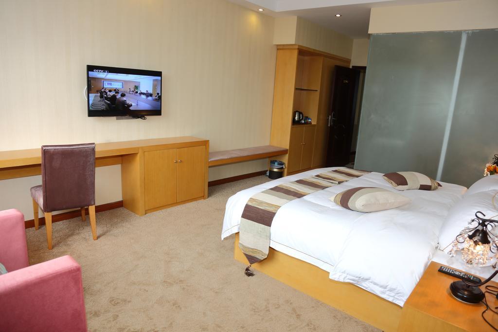 Panshan Tingquan Tuwo Holiday Resort Leshan Room photo